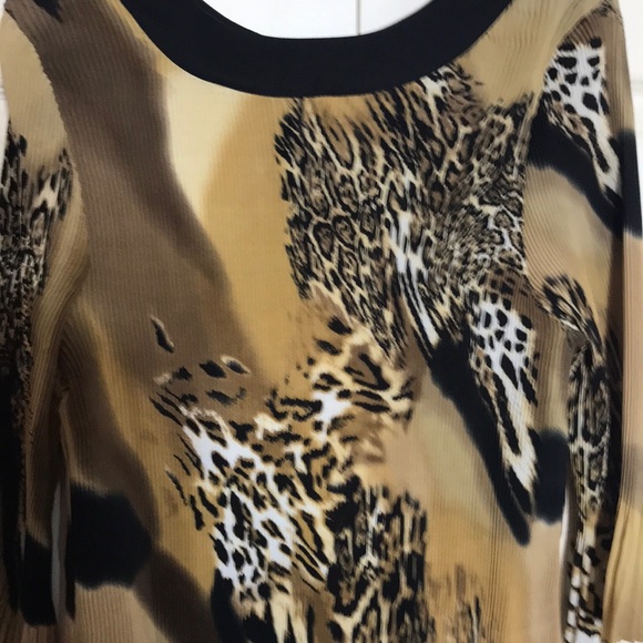Leopard Fortuni Pleats Blouse - Picture 6 of 9